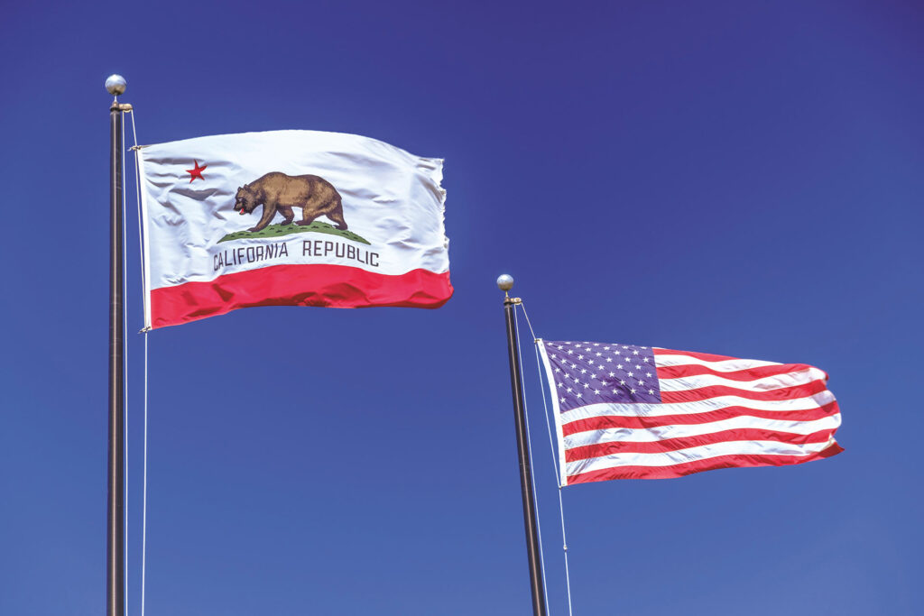 カリフォルニア州旗とアメリカ国旗