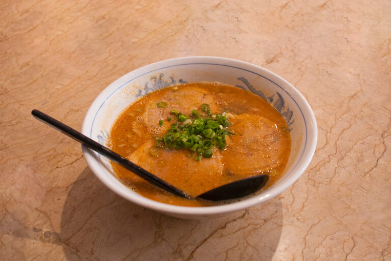 ごまいちのチャーシュー坦々麺