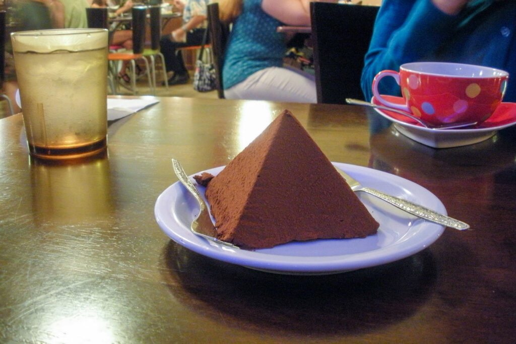 チョコレート・ピラミッド